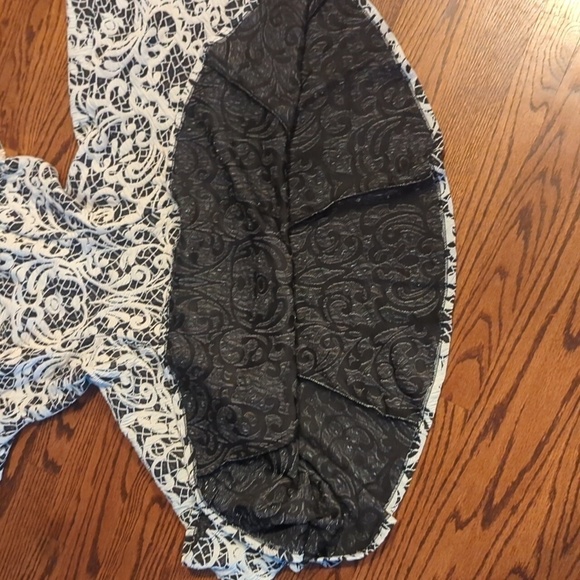 Eliza J black/ white Scroll knit fit And flare Office Siren career dress Sz 8P - Picture 8 of 10